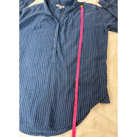 SUNDRY Blue Striped 1/4 Button Long Sleeve Collared Blouse Crochet Detail Size 0 - Picture 10 of 10